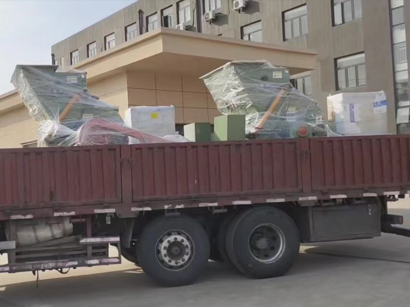 PC4012一90粗粉磨粉機成功發(fā)貨至云南 2 PC4012一90粗粉磨粉机成功发货至云南 - 云南磨粉需求(images 2)